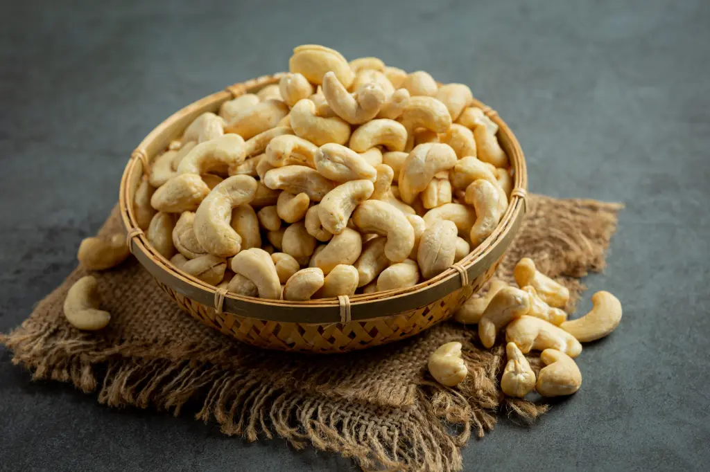 Cashew Nut (কাজু বাদাম)